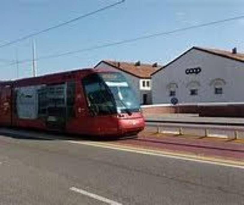Sunrise20Mt Tram Ingresso Indipendente Apartment Mestre Bagian luar foto
